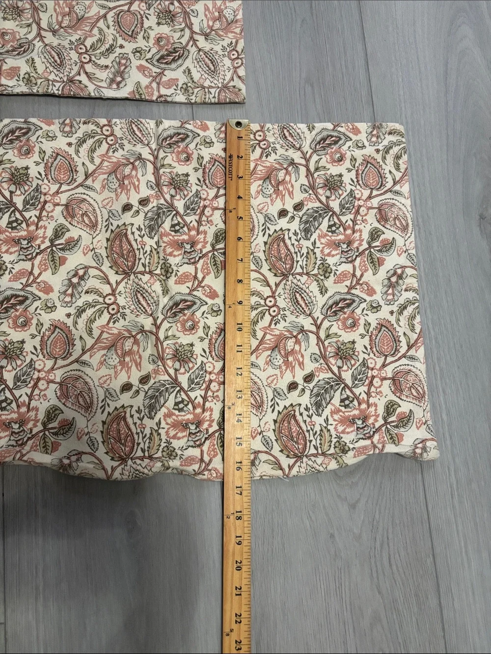 Pottery Barn Floral Paisley Pillowcase Covers Pair in Cream & Dusty Rose 16”x26”